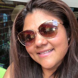 Meet your Posher, Daniela